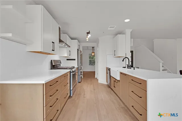 $335,000 | 1290 Sweet Gum, Kyle, TX 78640