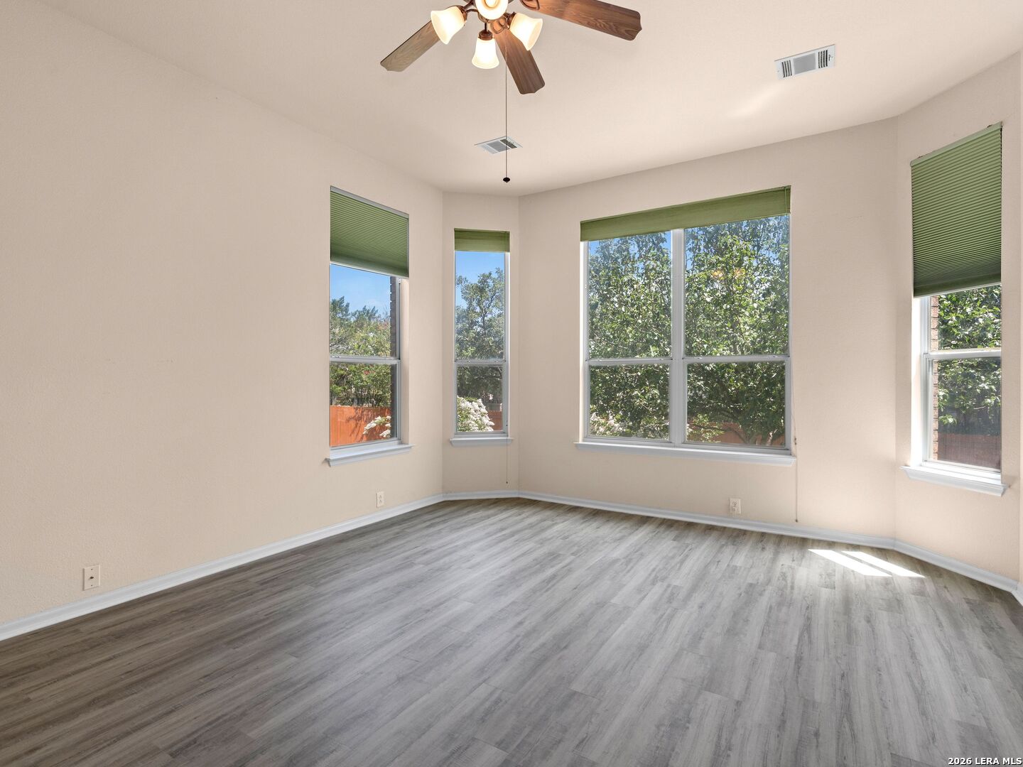 10426 Rainbow View Helotes, TX 78023 - Photo 17 of 28