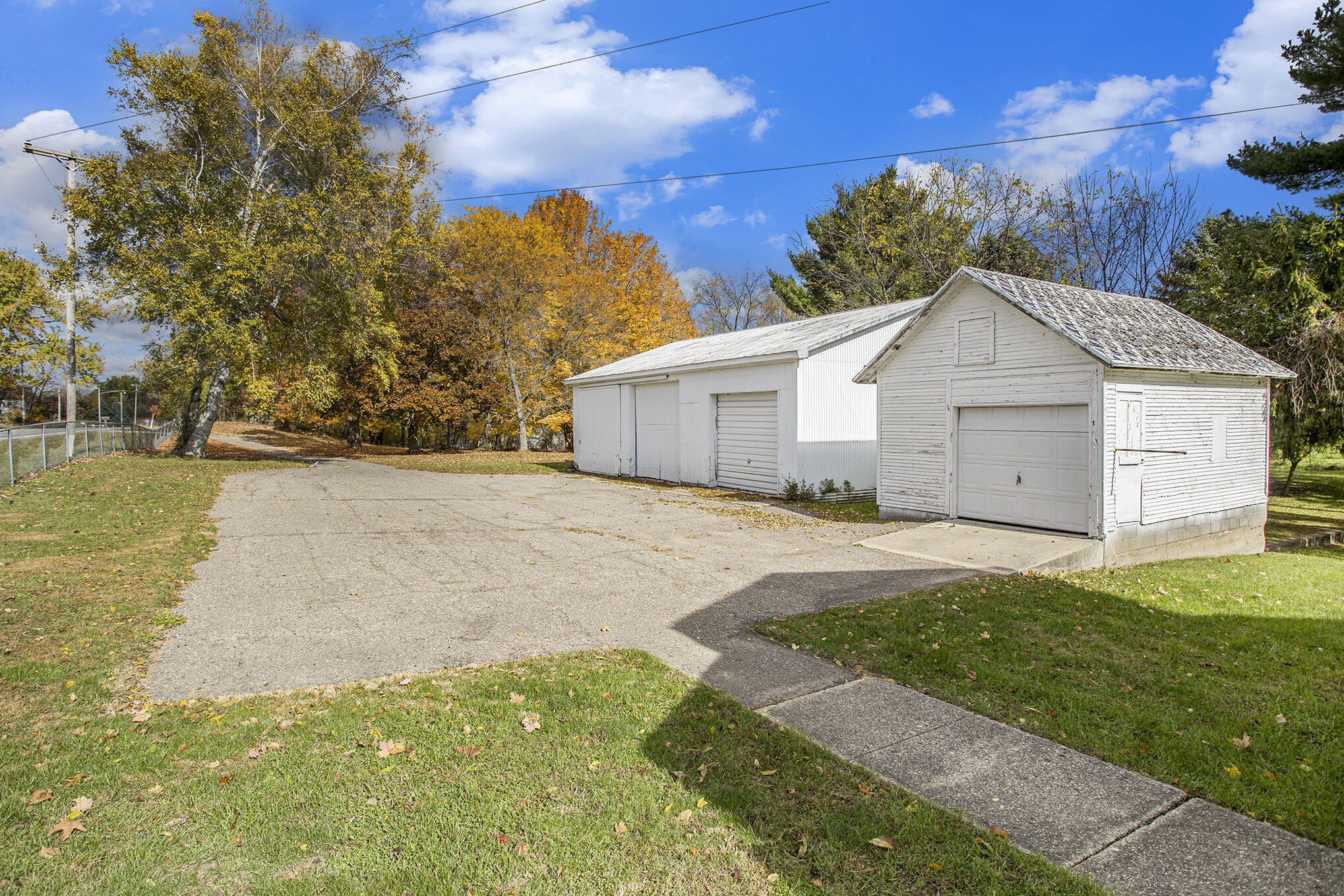 13185 Banfield Road Battle Creek, MI 49017 - Photo 3 of 35 003_13185_banfield_rd_battle_creek_mi_49