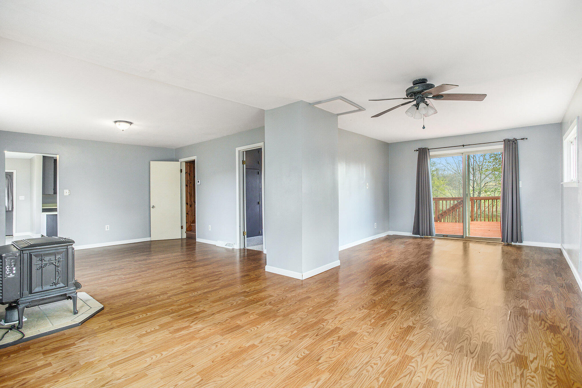 13185 Banfield Road Battle Creek, MI 49017 - Photo 6 of 35 006_13185_banfield_rd_battle_creek_mi_49