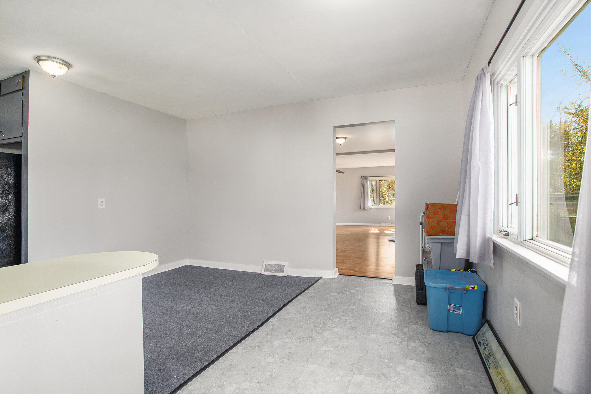 13185 Banfield Road Battle Creek, MI 49017 - Photo 8 of 35 008_13185_banfield_rd_battle_creek_mi_49