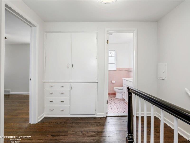 858 Trombley Road Grosse Pointe, MI 48230 - Photo 22 of 54 50144869-c6ab1adb-160f-48a8-ab5c-dd98a5126f98.JPG