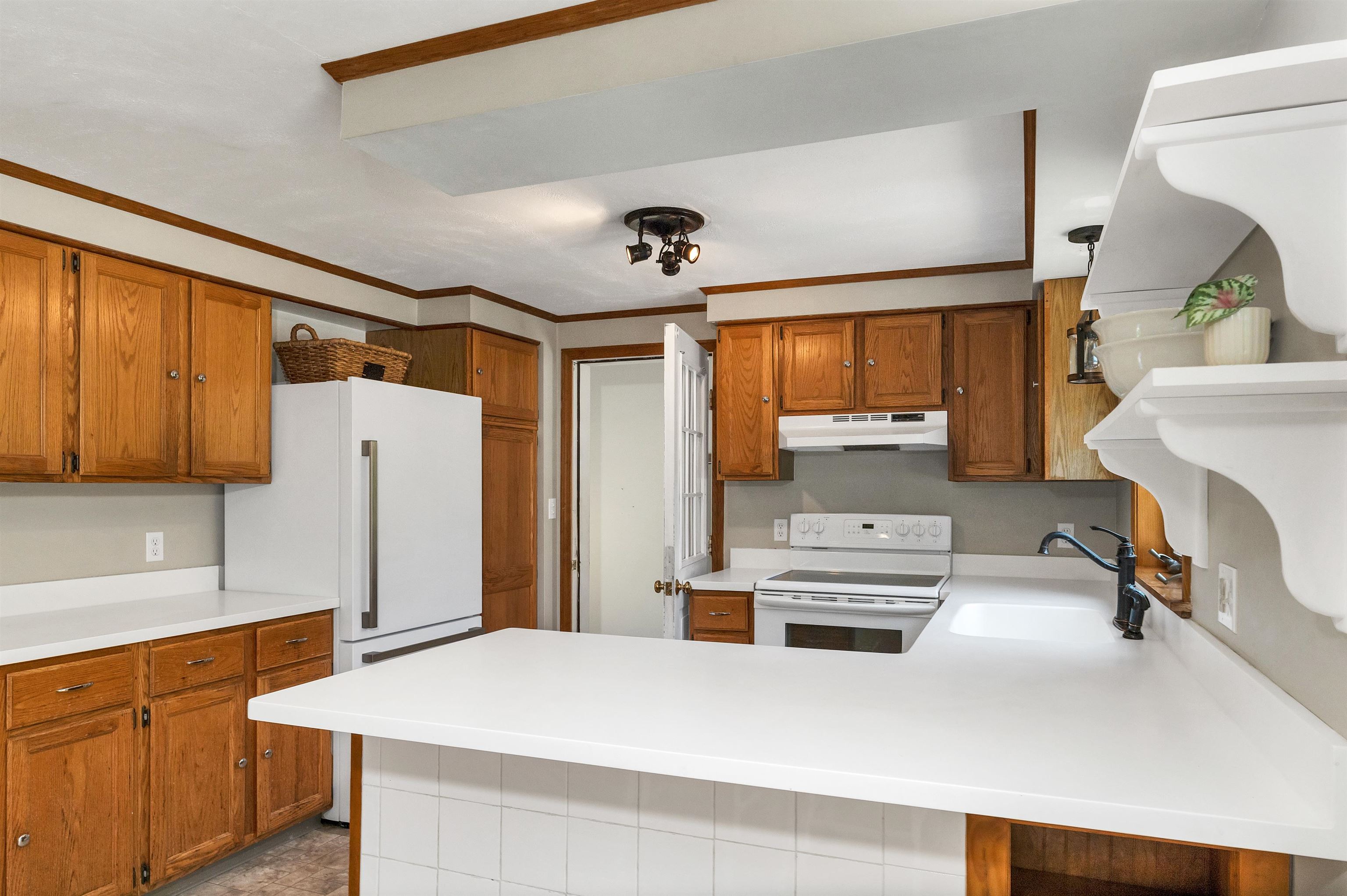 1 Riverside Farm Drive Lee, NH 03861 - Photo 4 of 55