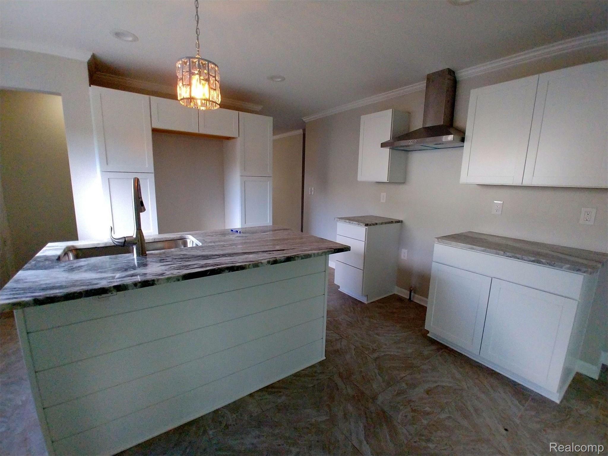3486 Longview Avenue Rochester, MI 48307 - Photo 10 of 30 Kitchen 0.jpg