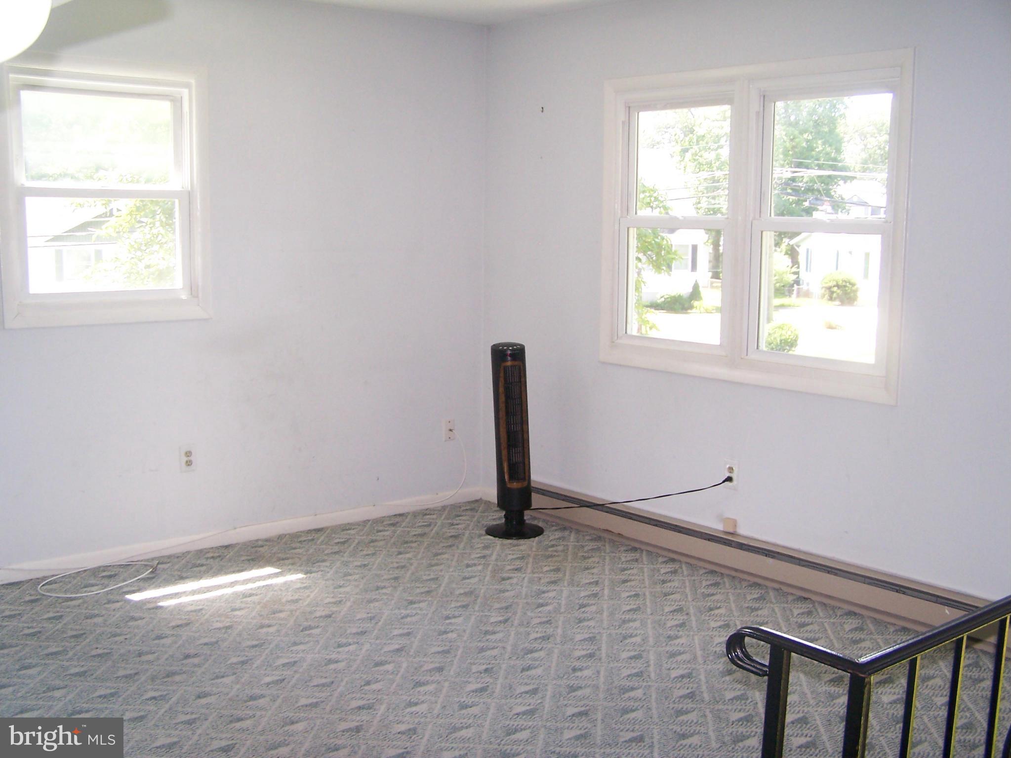 1703 Bayview Road Shady Side, MD 20764 - Photo 12 of 25 Family Room