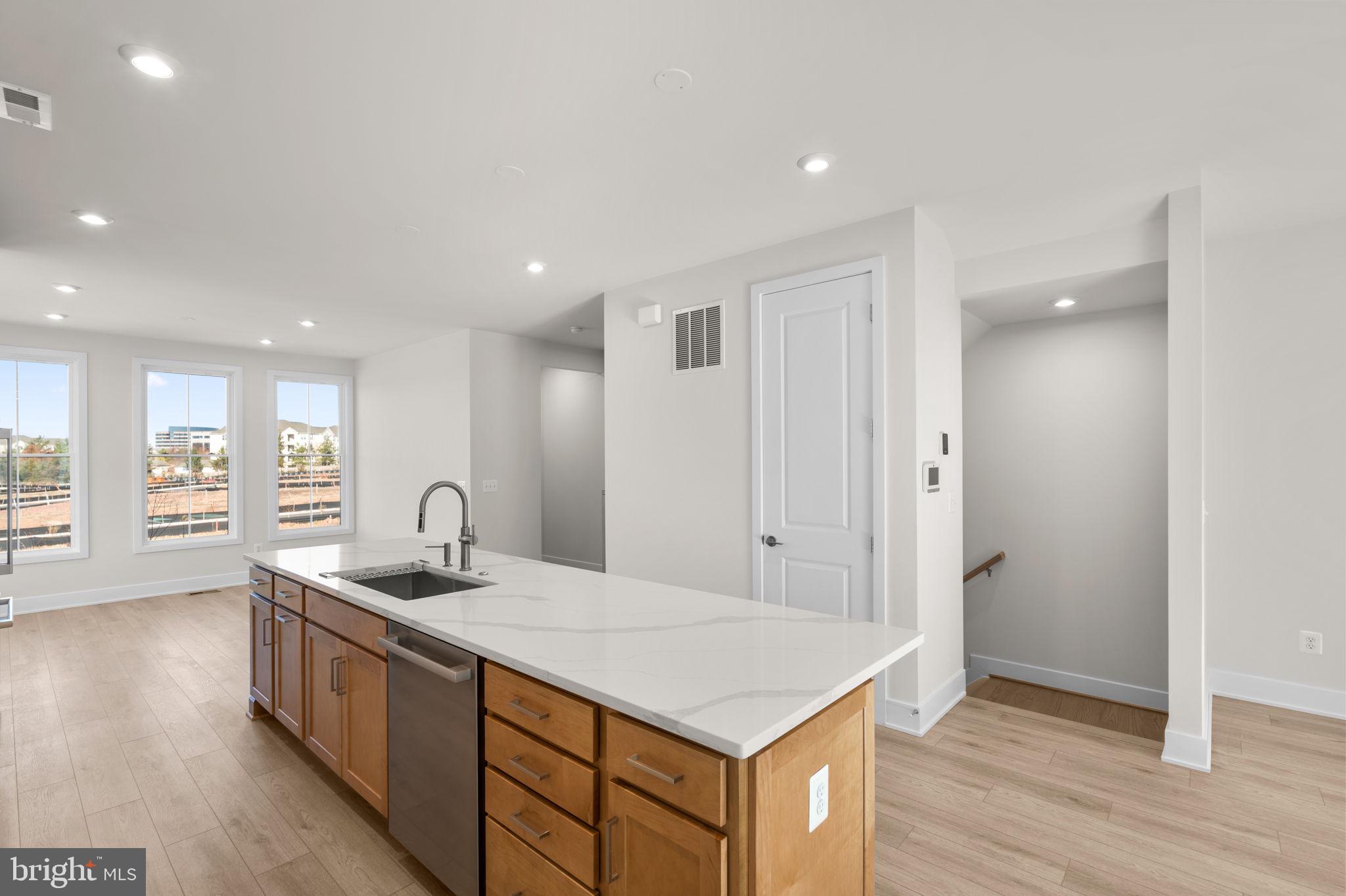 1 Aviation Place, Unit TALLY Herndon, VA 20171 - Photo 3 of 43
