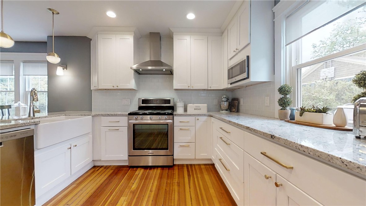 40 Colonial Road Providence, RI 02906 - Photo 9 of 40