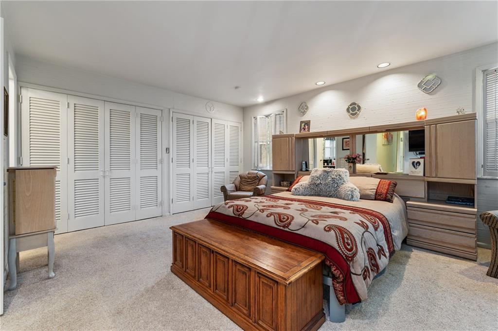 2403 Marbury Road Pittsburgh, PA 15221 - Photo 12 of 18 Gallery Image 12