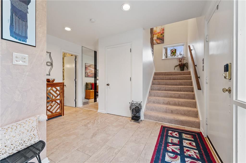 2403 Marbury Road Pittsburgh, PA 15221 - Photo 10 of 18 Gallery Image 10