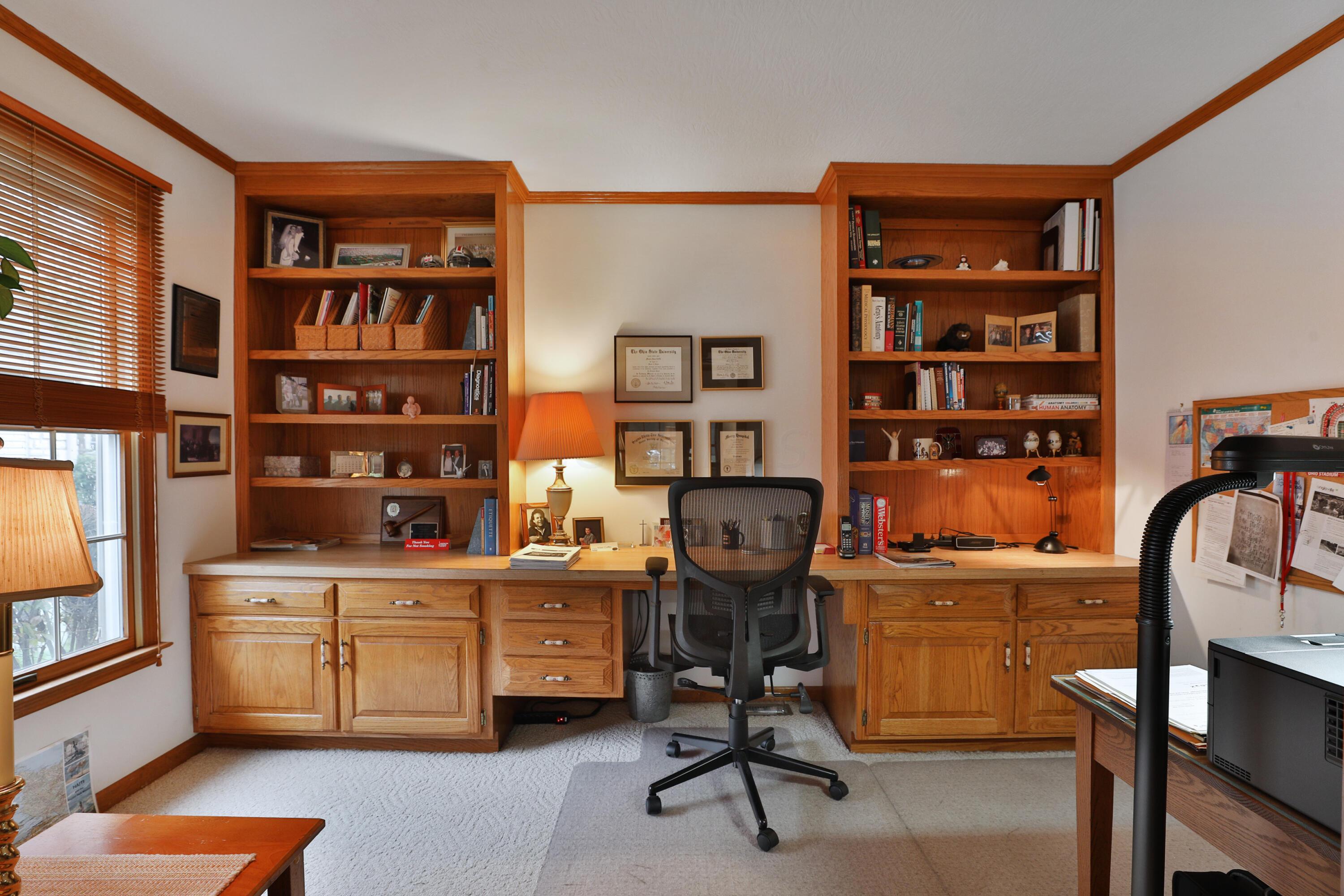 1244 Rice Avenue Columbus, OH 43230 - Photo 21 of 50 Den/Home Office
