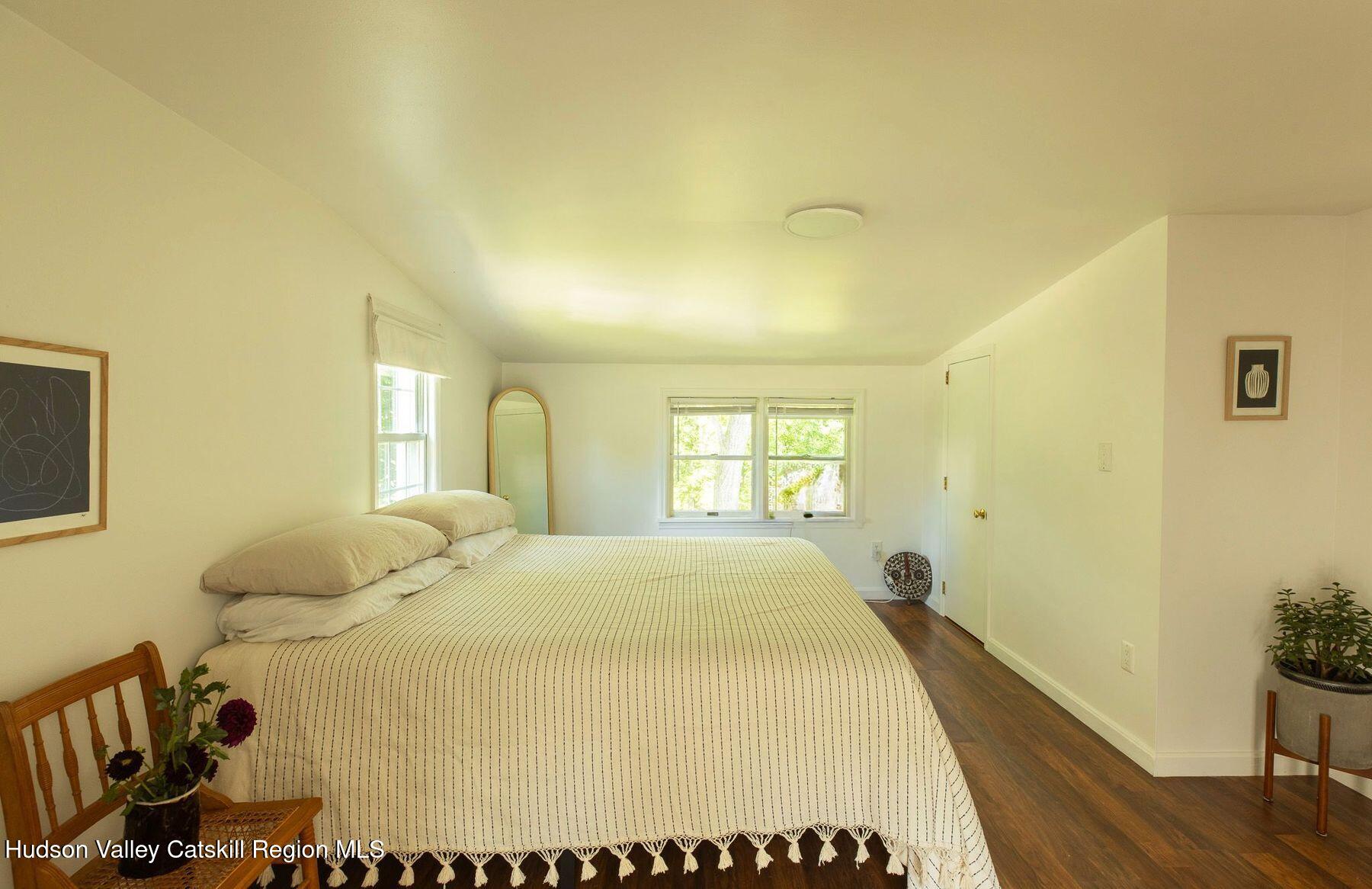 522 Roxbury Road Hudson, NY 12534 - Photo 18 of 30 photo_online_018