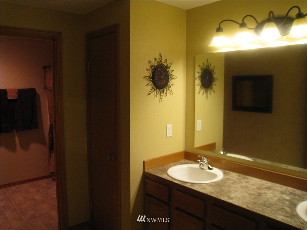150 Scantigrease Place Castle Rock, WA 98611 - Photo 9 of 9 Gallery Image 9
