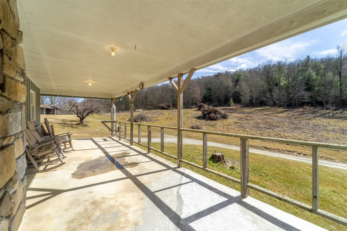 3606 Yellow Mountain Road Cullowhee, NC 28723 - Photo 5 of 21 Gallery Image 5