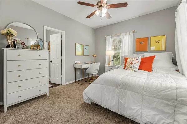 $5,600 | 410 Montclair Avenue, College Station, TX 77840