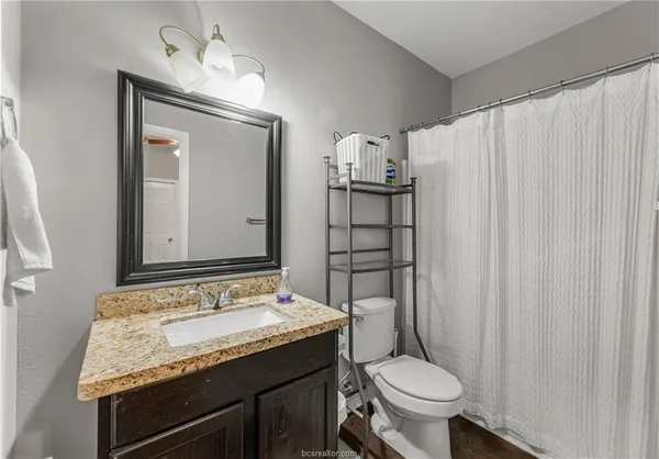 $5,600 | 410 Montclair Avenue, College Station, TX 77840