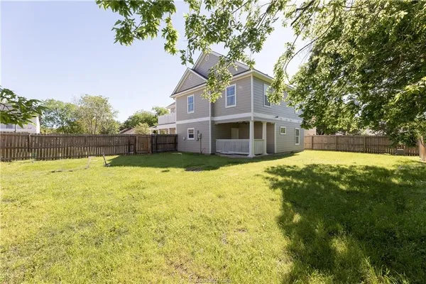 $5,600 | 410 Montclair Avenue, College Station, TX 77840