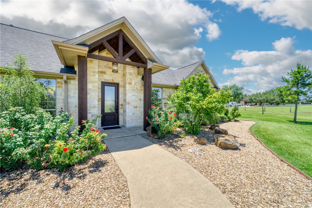 9652 Locke Road Bryan, TX 77808 - Photo 3 of 50 STONE FRONT FACADE