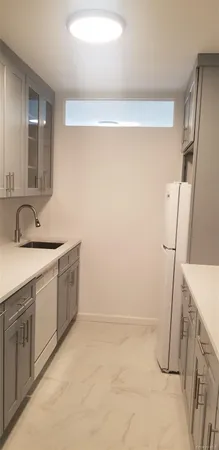 $3,150 | 740 East Broadway, Unit 3E, Long Beach, NY 11561