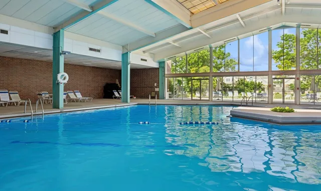 $290,000 | 701 Forum Square, Unit 609, Glenview, IL 60025