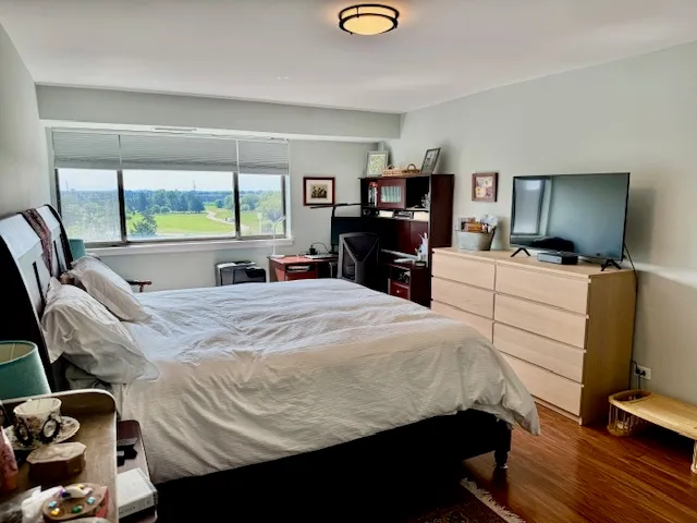 $290,000 | 701 Forum Square, Unit 609, Glenview, IL 60025