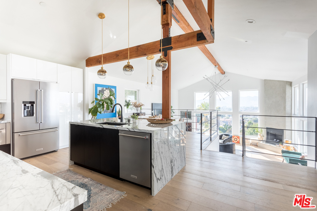 1320 Romulus Drive Glendale, CA 91205 - Photo 13 of 54