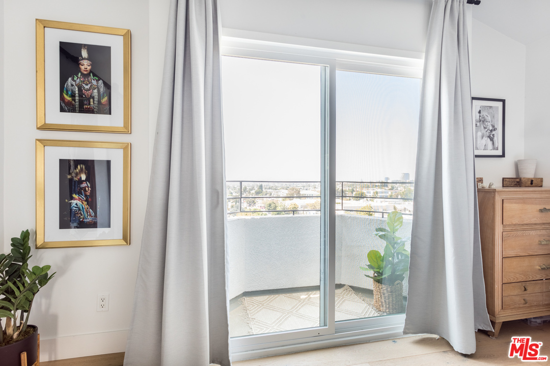 1320 Romulus Drive Glendale, CA 91205 - Photo 35 of 54