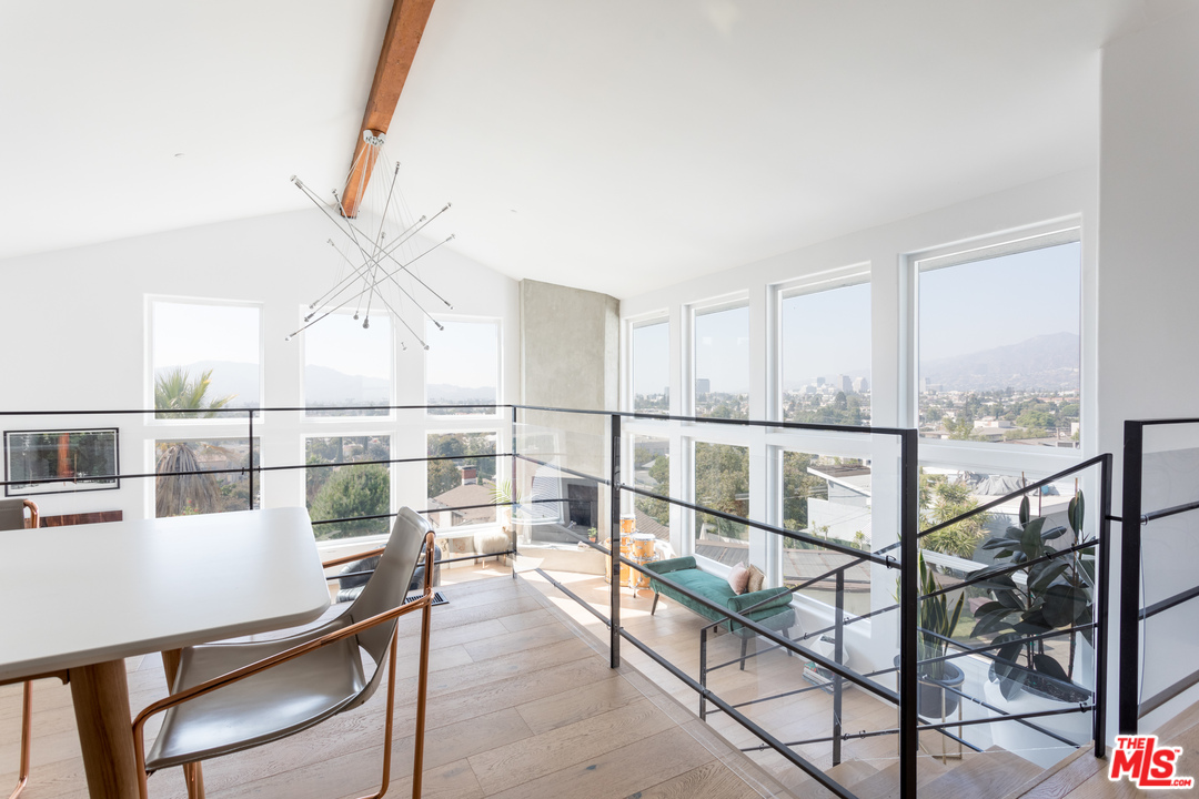 1320 Romulus Drive Glendale, CA 91205 - Photo 7 of 54