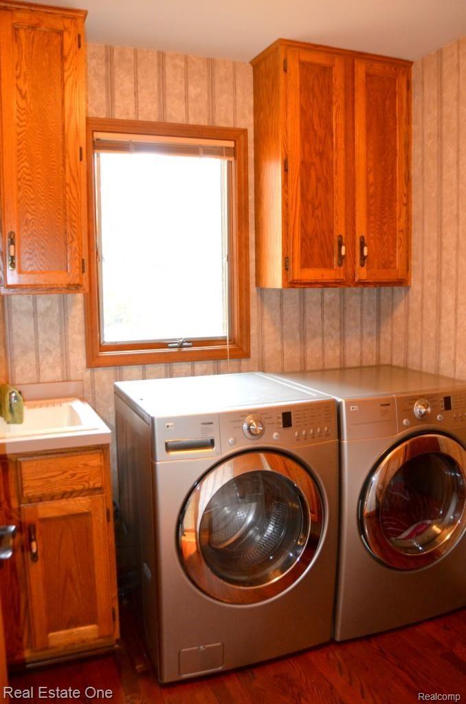 8032 Woodview Road Clarkston, MI 48348 - Photo 29 of 54 LAUNDRY ROOM