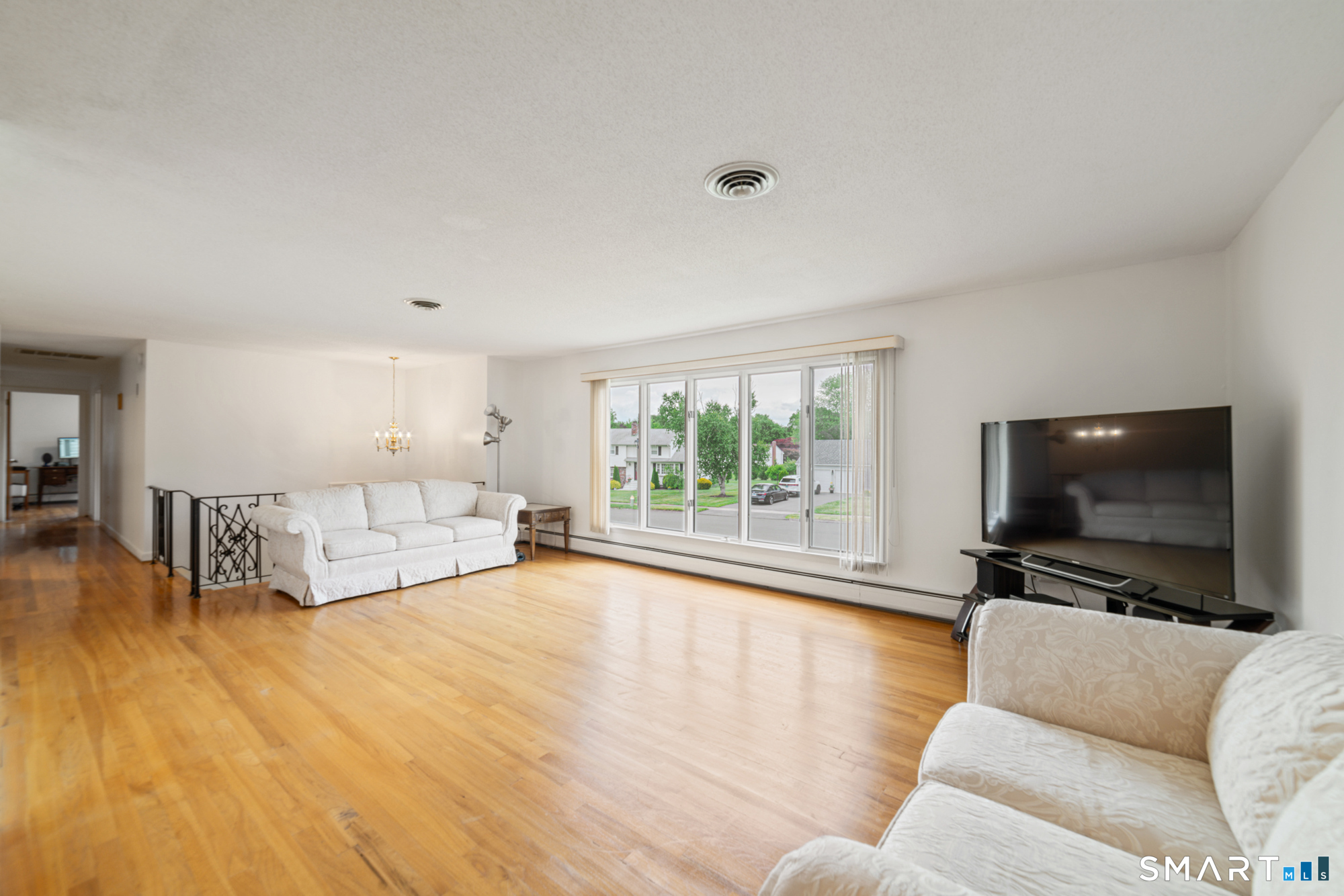 36 Cross Hill Road Wethersfield, CT 06109 - Photo 6 of 40