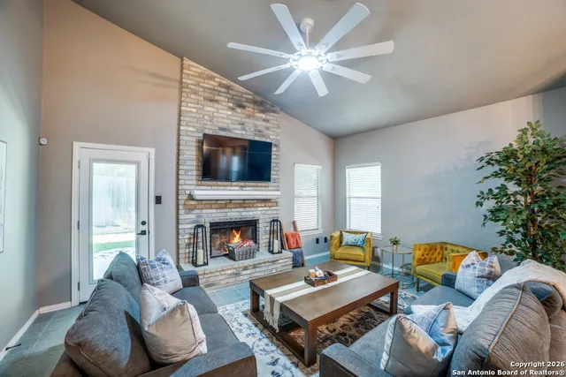 $2,295 | 13934 Blenheim, San Antonio, TX 78209