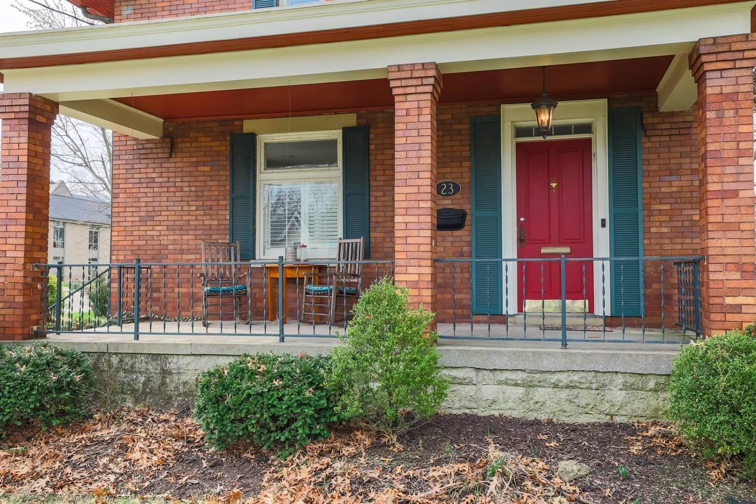 23 East Sharon Road Cincinnati, OH 45246 - Photo 3 of 30