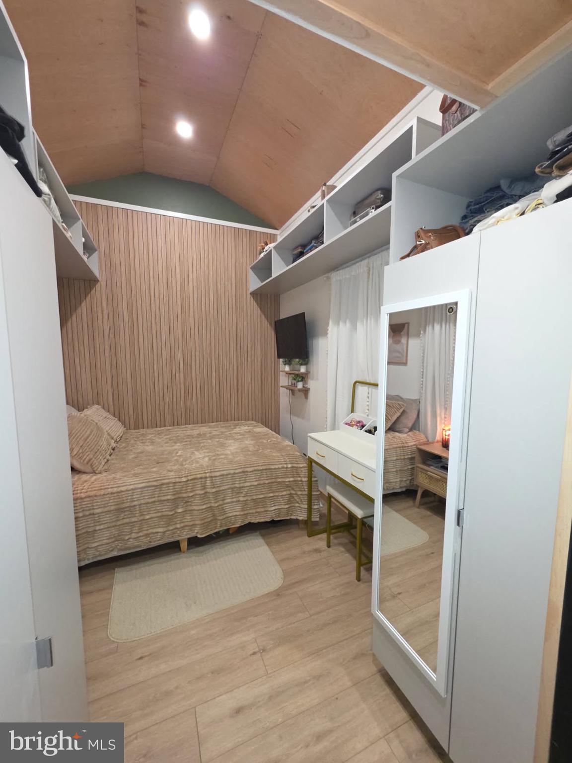 867 Schwanger Road Elizabethtown, PA 17022 - Photo 4 of 14 a bedroom with a bed and a window