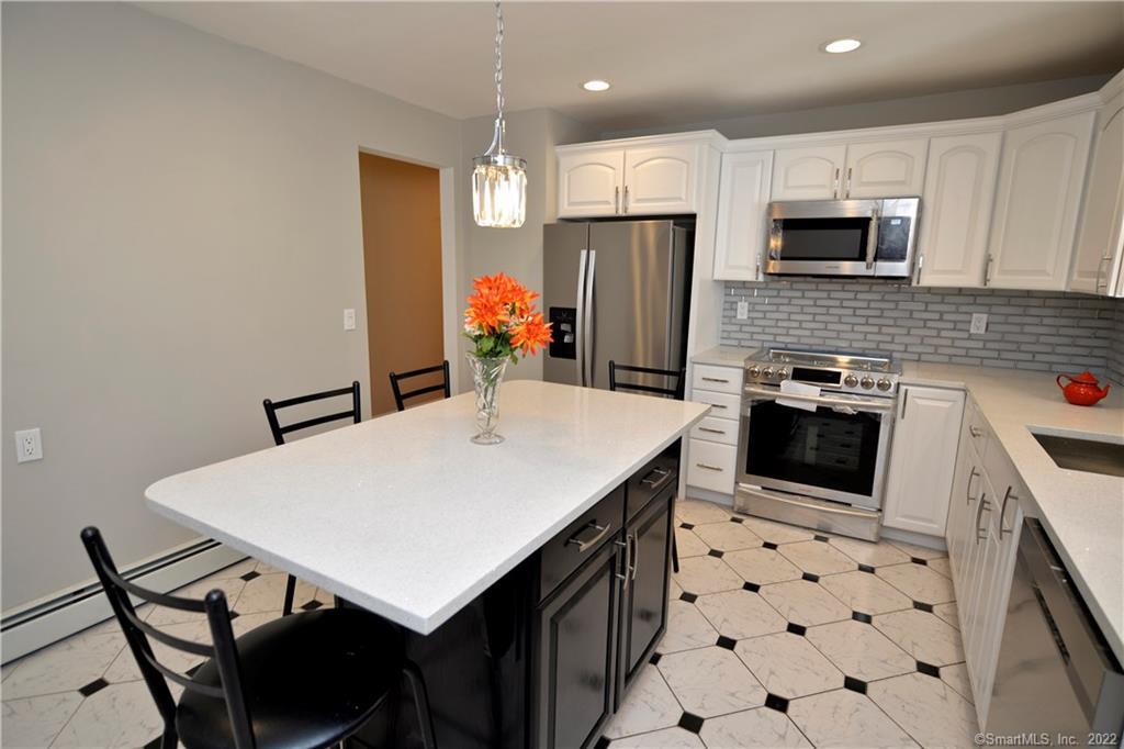 365 Church Hill Road Fairfield, CT 06825 - Photo 1 of 1 Gallery Image 1