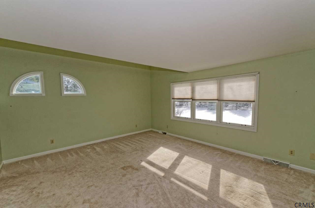 7 Gregg Road Guilderland, NY 12009 - Photo 16 of 25 Photo 16