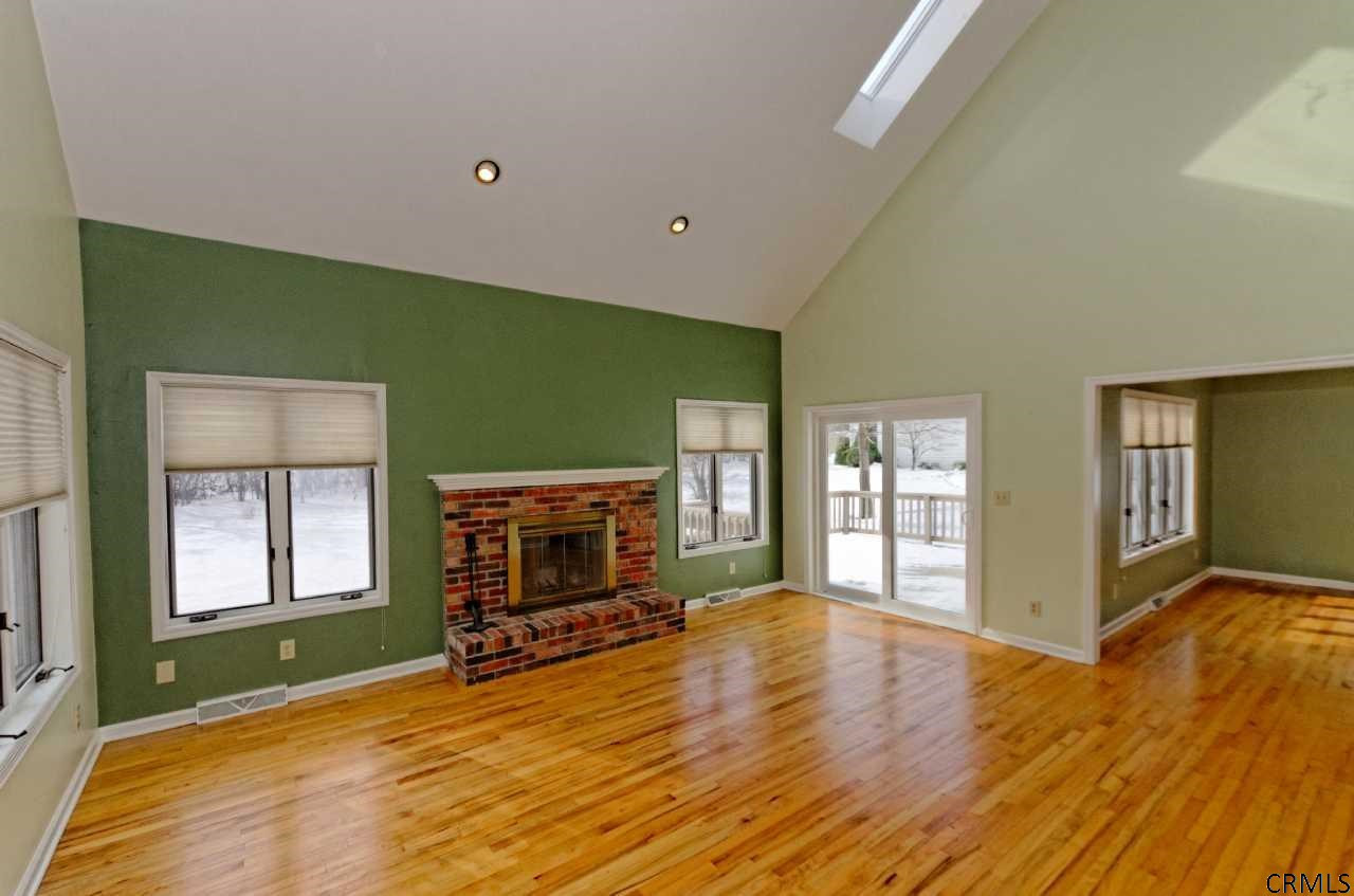 7 Gregg Road Guilderland, NY 12009 - Photo 6 of 25 Photo 6