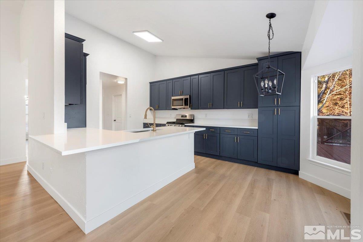 850 Cliff View Drive Reno, NV 89523 - Photo 13 of 39 Photo 14