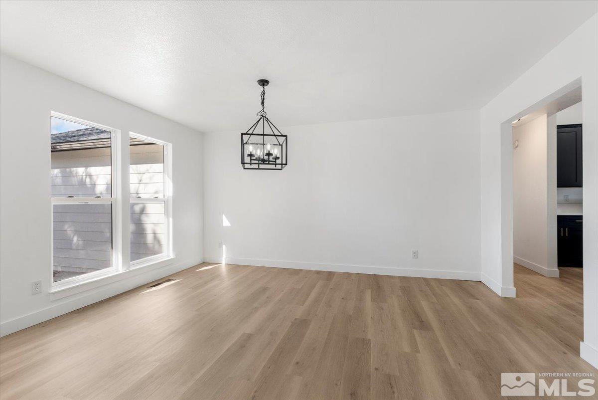 850 Cliff View Drive Reno, NV 89523 - Photo 7 of 39 Photo 7