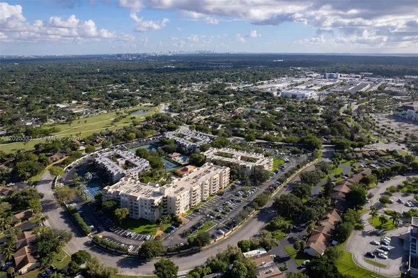 $329,000 | 13120 Southwest 92nd Avenue, Unit B505, Miami, FL 33176