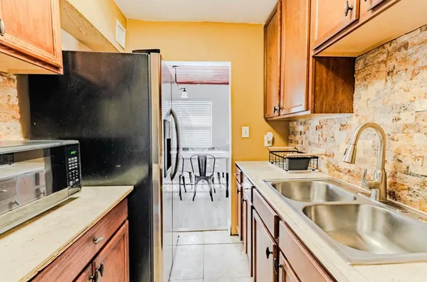 $1,850 | 112 West 34th Street, Unit 1, Riviera Beach, FL 33404