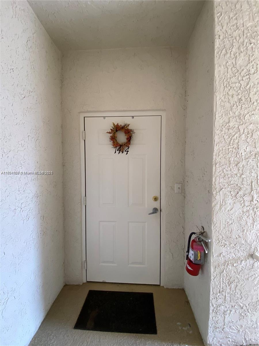 4802 Washington Street, Unit 14 Hollywood, FL 33021 - Photo 12 of 14 a bathroom with a shower