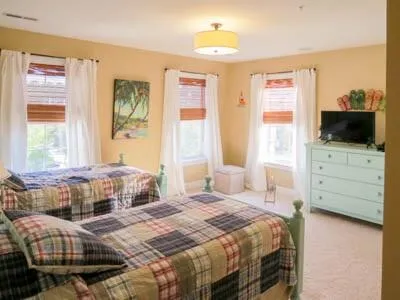 $3,195 | 3500 Bagley Drive, Mount Pleasant, SC 29466