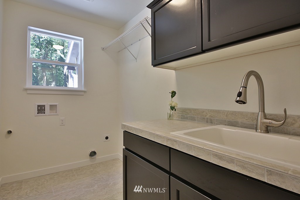 4908 Mutiny Bay Road Freeland, WA 98249 - Photo 12 of 25 Gallery Image 12