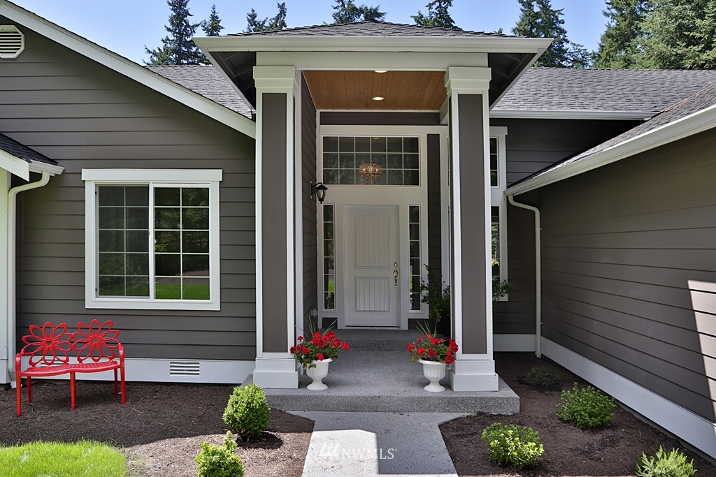 4908 Mutiny Bay Road Freeland, WA 98249 - Photo 3 of 25 Gallery Image 3