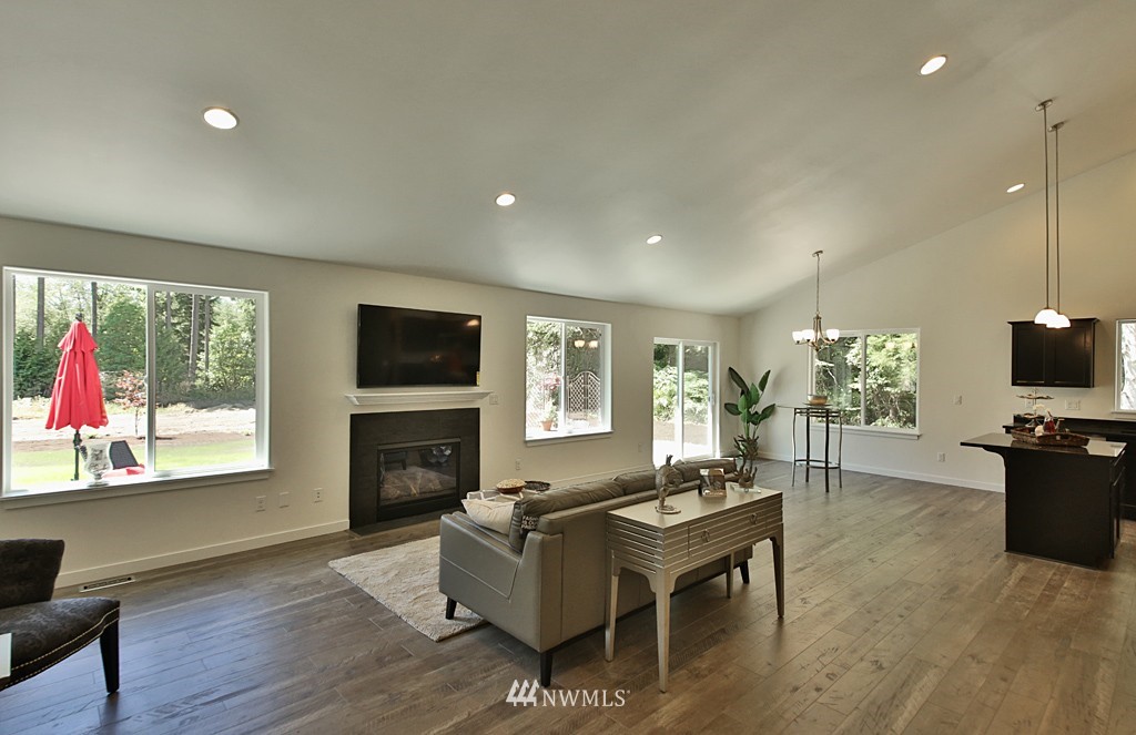 4908 Mutiny Bay Road Freeland, WA 98249 - Photo 6 of 25 Gallery Image 6
