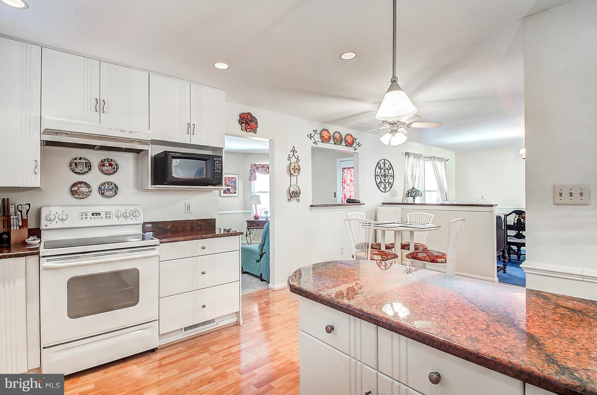 9304 Oak White Road Baltimore, MD 21236 - Photo 11 of 29 Kitchen