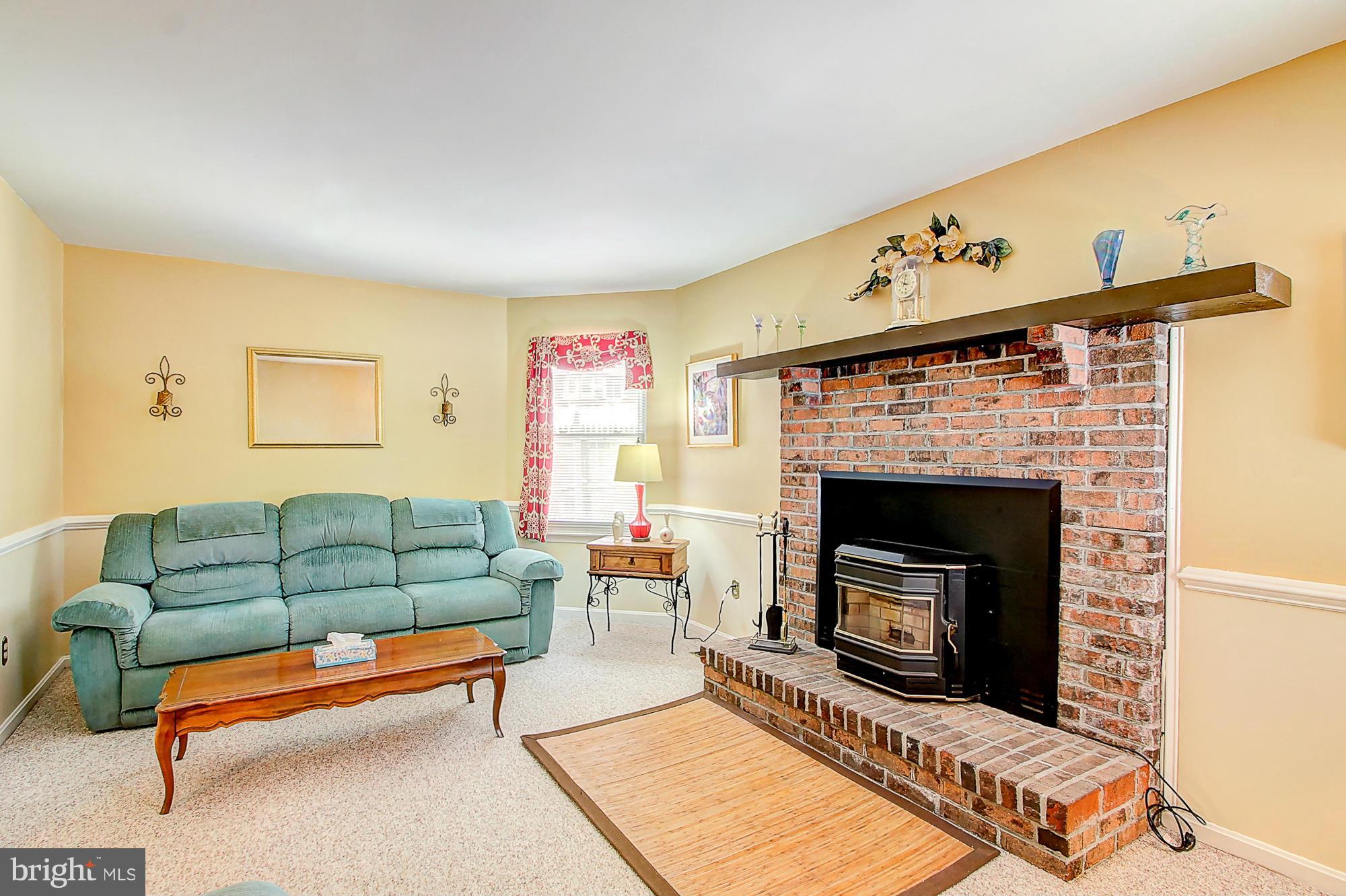 9304 Oak White Road Baltimore, MD 21236 - Photo 12 of 29 Interior (General) 10