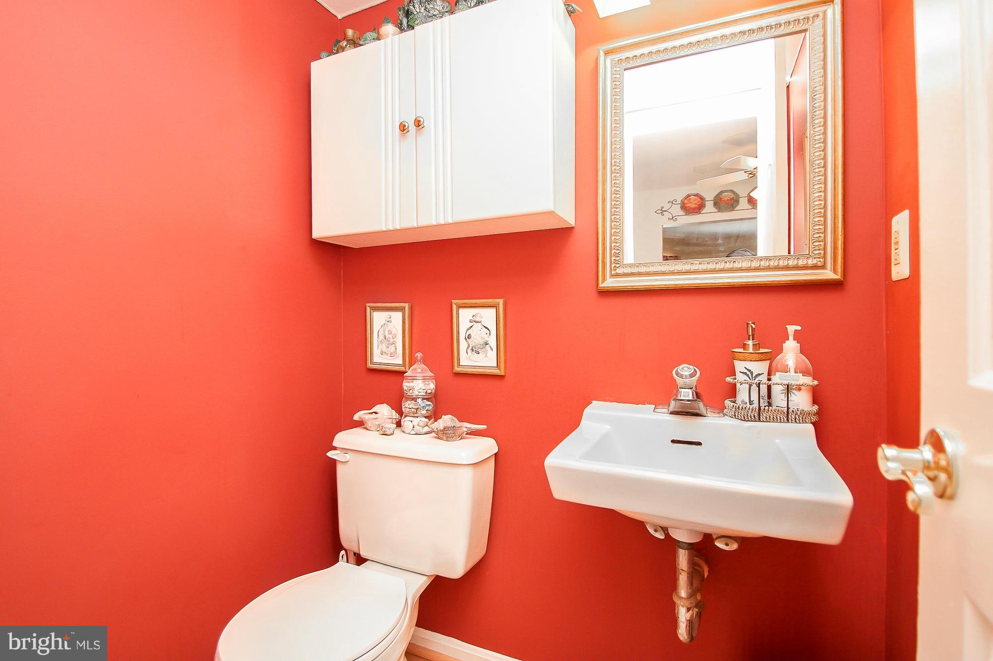 9304 Oak White Road Baltimore, MD 21236 - Photo 14 of 29 Interior (General) 12
