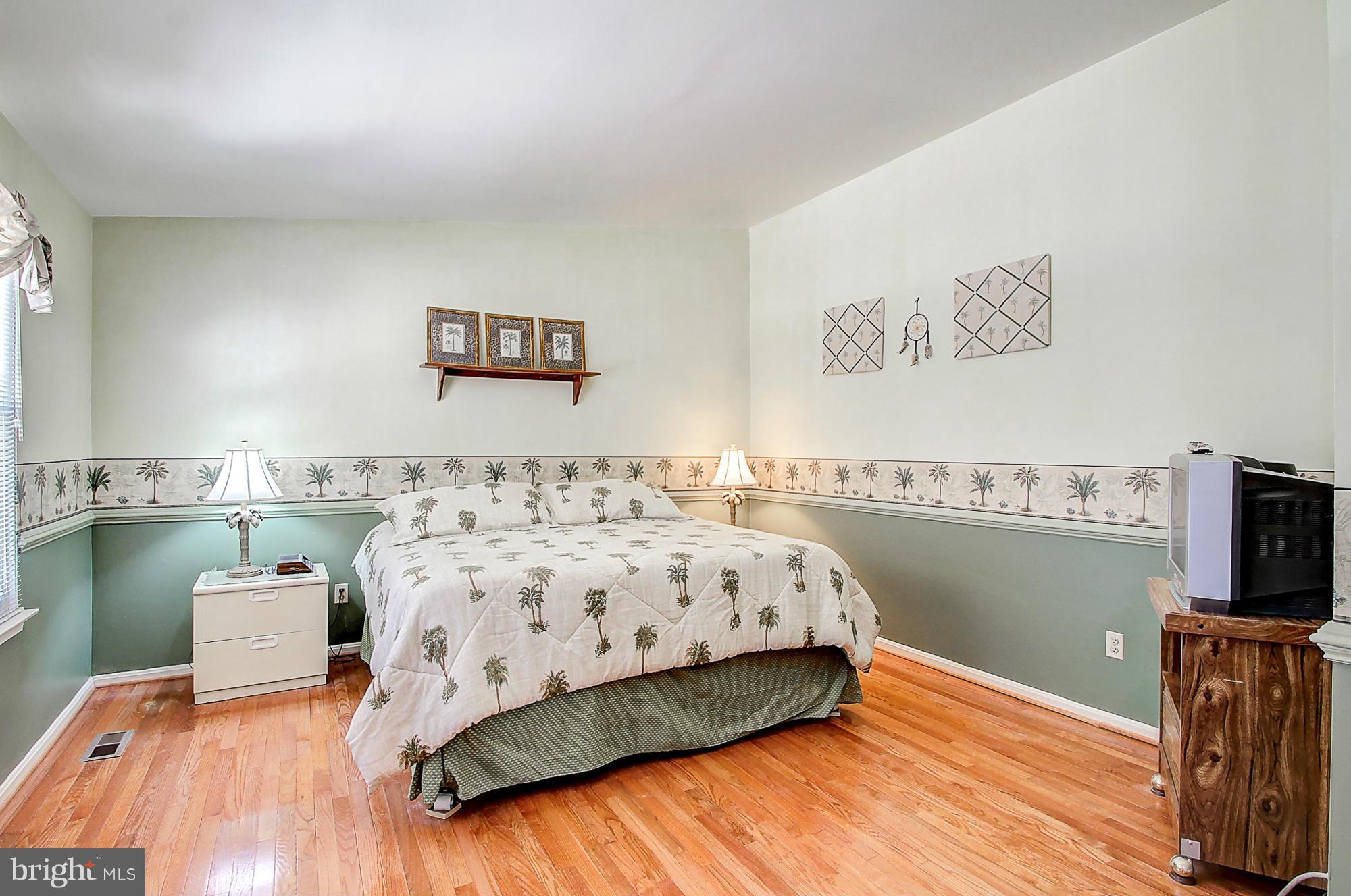 9304 Oak White Road Baltimore, MD 21236 - Photo 18 of 29 Interior (General) 16