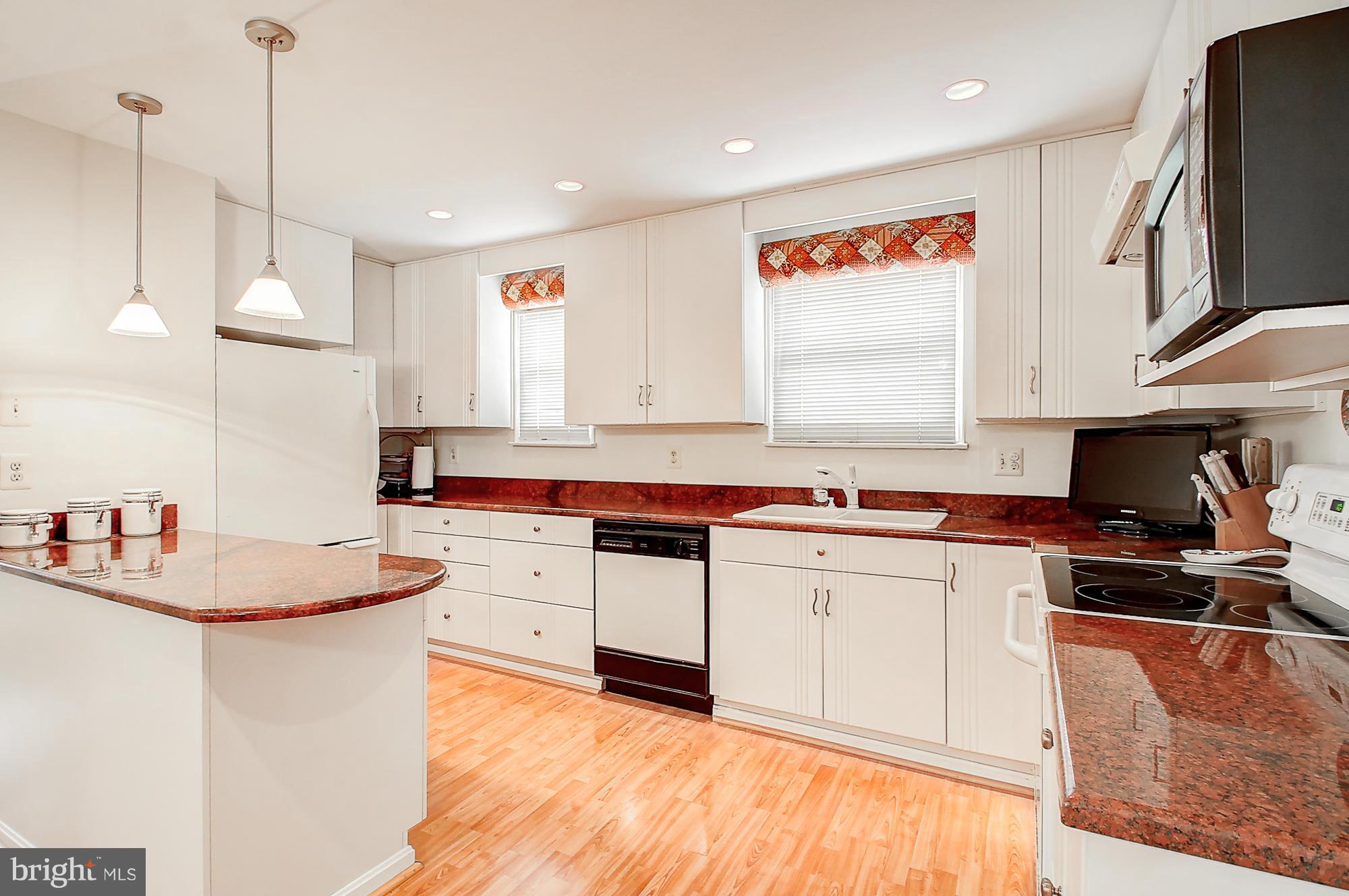 9304 Oak White Road Baltimore, MD 21236 - Photo 9 of 29 Interior (General) 8