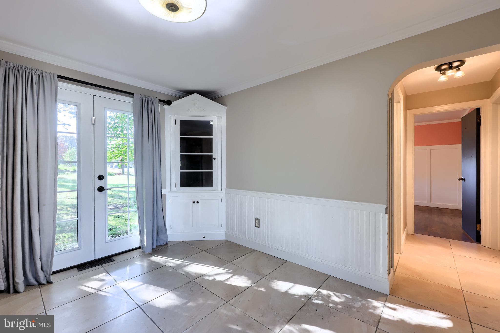 1898 Manor Ridge Drive Lancaster, PA 17603 - Photo 11 of 27 Gallery Image 11